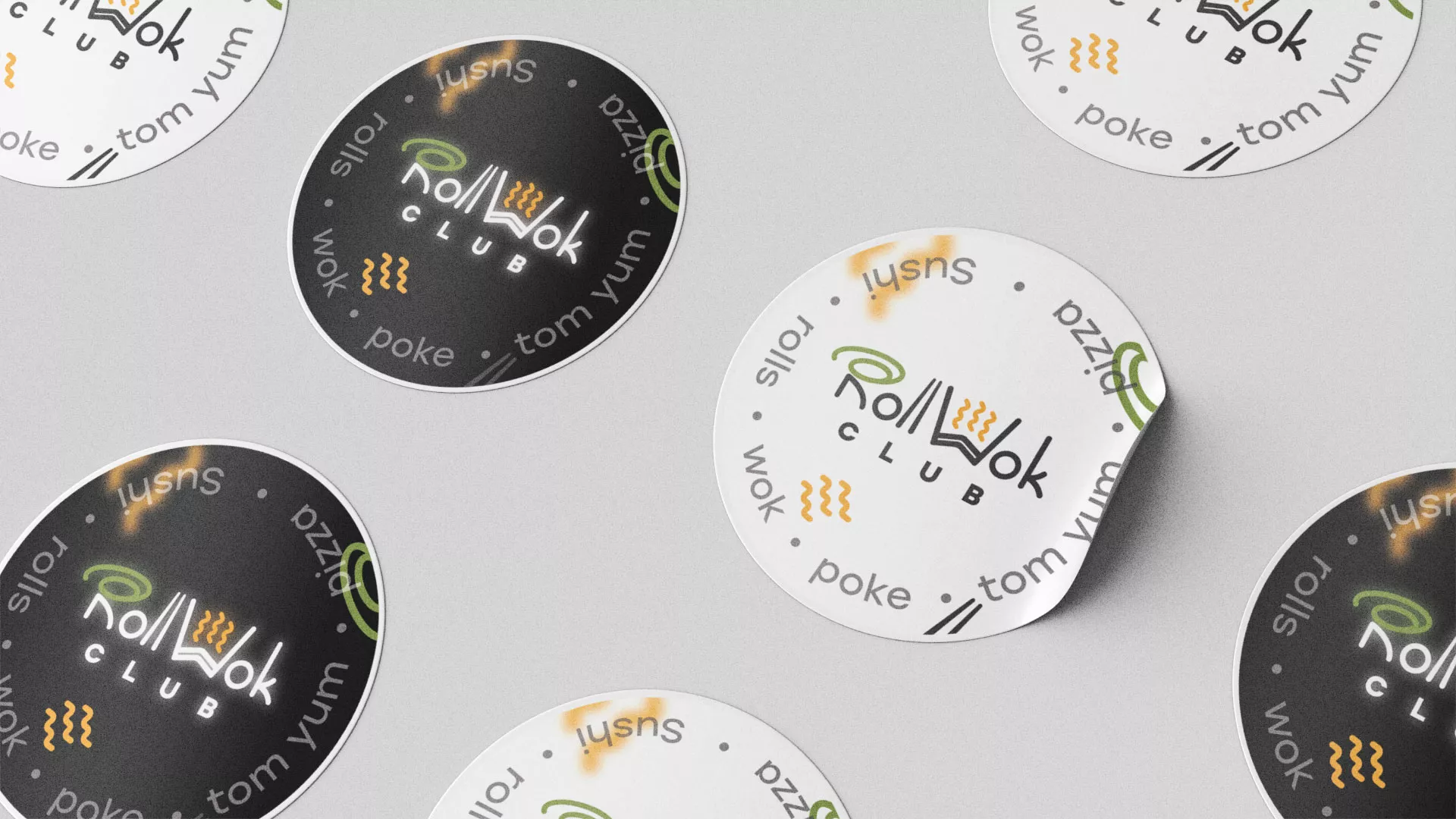 Разработка наклеек для суши-бара «Roll Wok Club» в Новороссийске